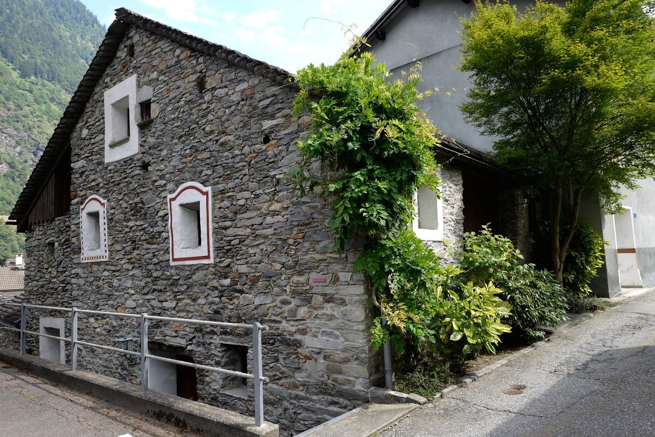 Hotel Soazza Exterior foto